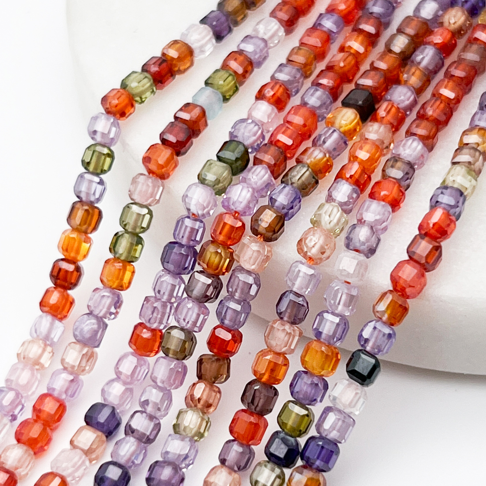 Фианит Куб бусины (кубический цирконий), цвет микс, размер около 3 мм, цена за нить 38 см