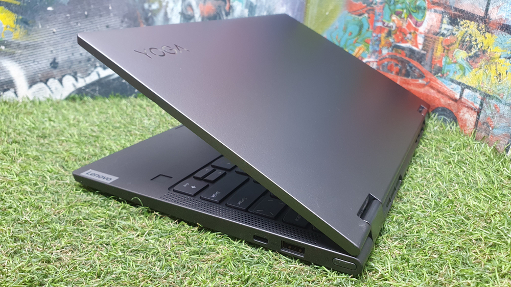 Ноутбук Lenovo Yoga i5-10/8Gb/FHD