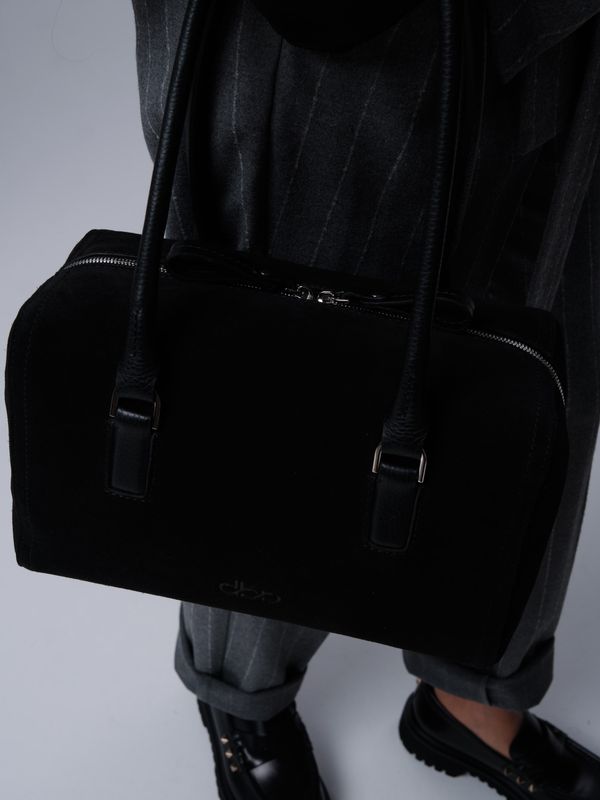 Замшевая сумка Cube DBR 31333 черный велюр