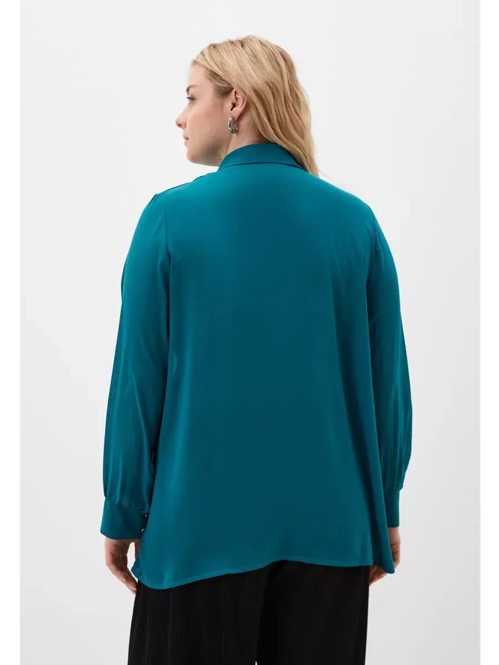 Блузка с длинным рукавом