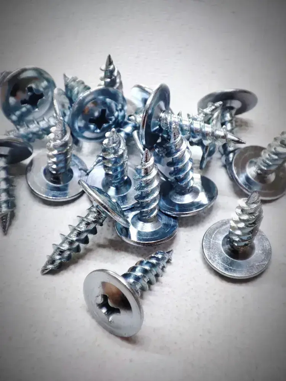 Саморез с прессшайбой 4,2х14 (острый) - 20 штук, универсальный, оцинкованный, шлиц Ph-2