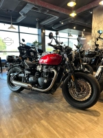 Triumph Bonneville Bobber