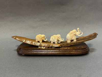 Три мамонта