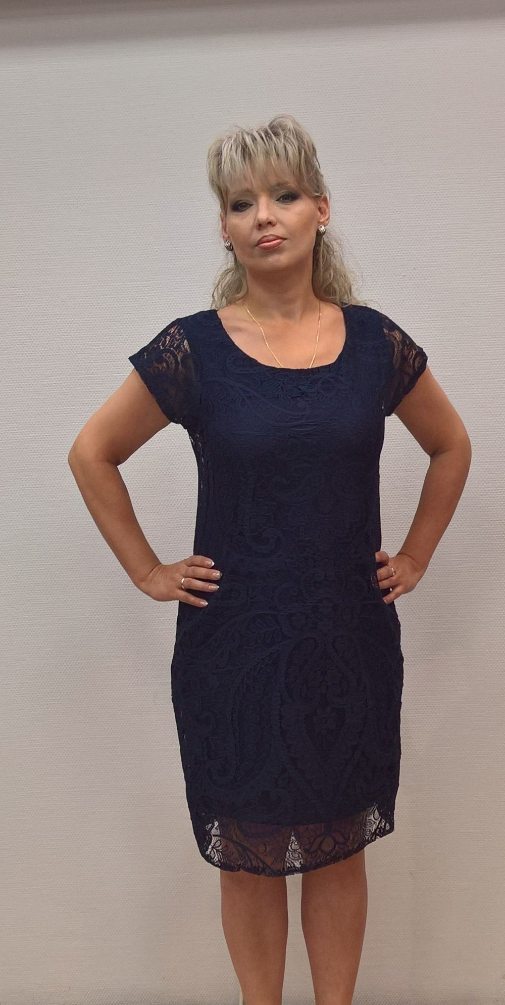 Гипюровое праздничное платье