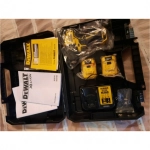 Дрель-шуруповерт бесщеточная аккумуляторная DeWalt DCD701D2-QW