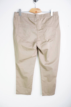 Джинсы BPC песочного оттенка, маркировка 42, визуально на 48 размер