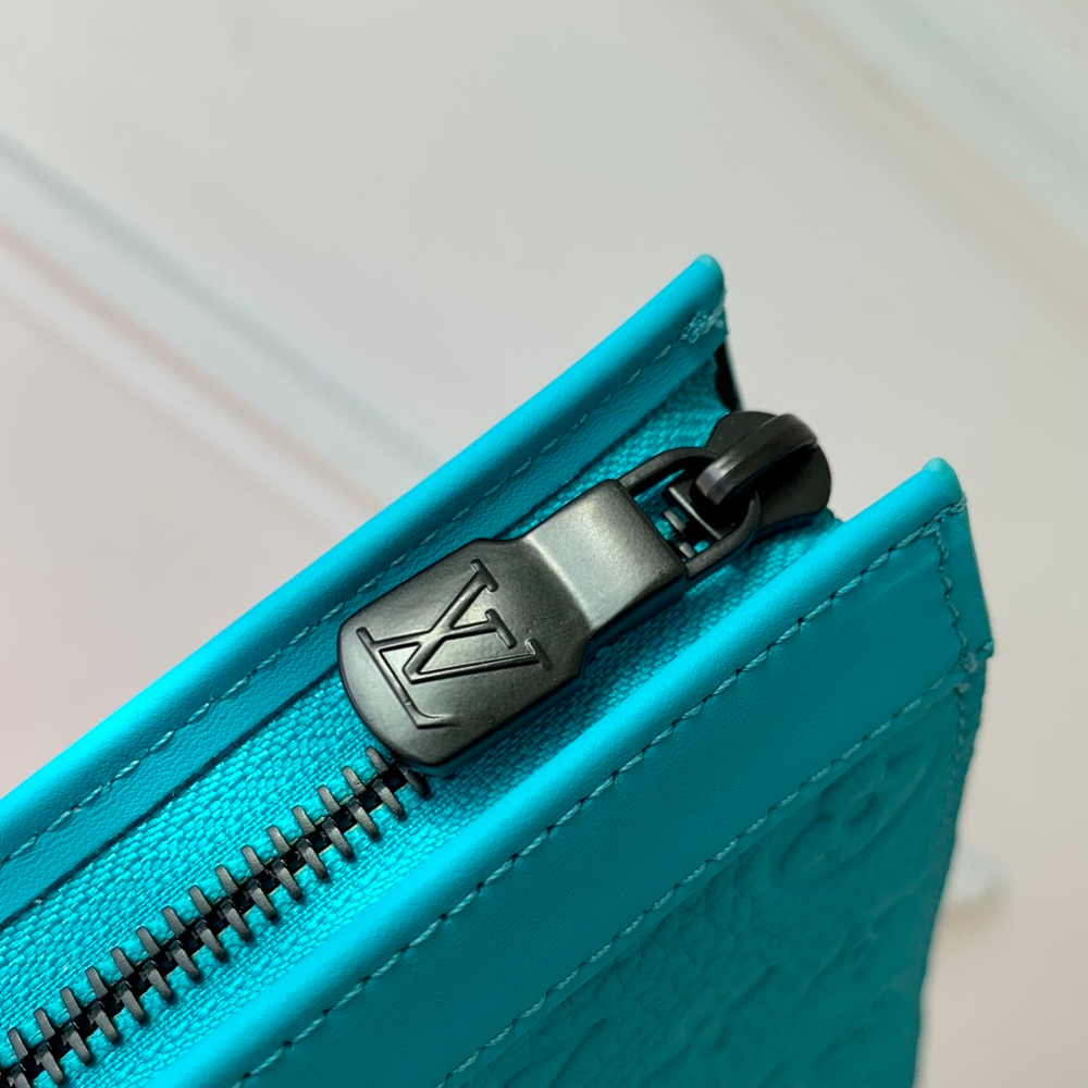 Louis Vuitton Pochette Voyage MM