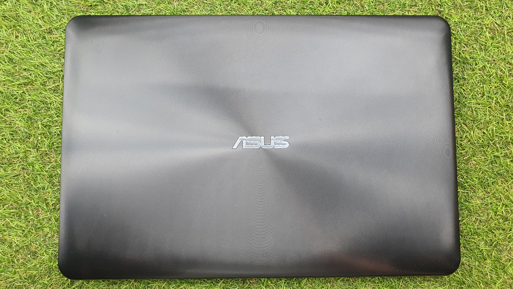 Игровой ноутбук ASUS i3-5/4 Gb/940M 2 Gb