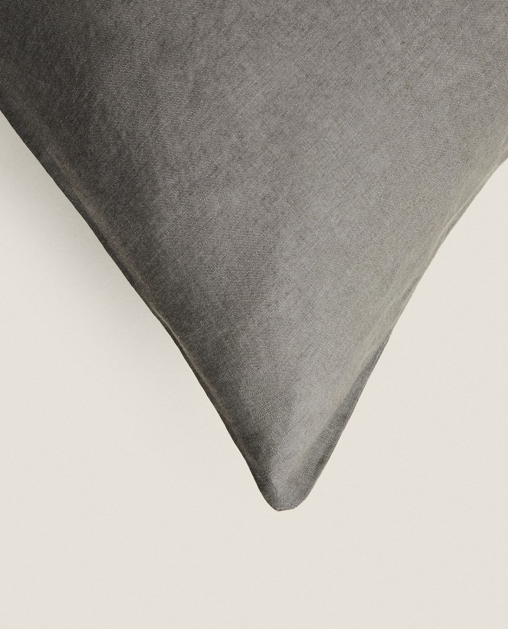 ZARA HOME ОДНОТОННЫЙ ЧЕХОЛ ДЛЯ ДЕКОРАТИВНОЙ ПОДУШКИ, СЕРЫЙ
