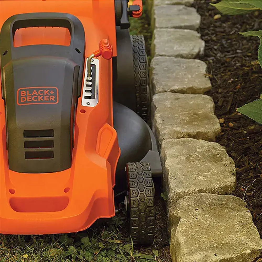 Газонокосилка Black+Decker LM2000