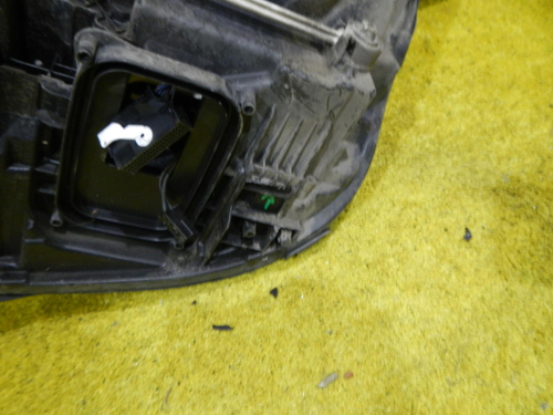 Битая Фара правая Mercedes E W213 (2016-2021) LED