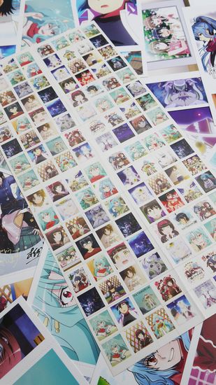 Набор открыток, карточек и наклеек "Лунное путешествие приведёт к новому миру / Tsukimichi -Moonlit Fantasy-", 188 предметов