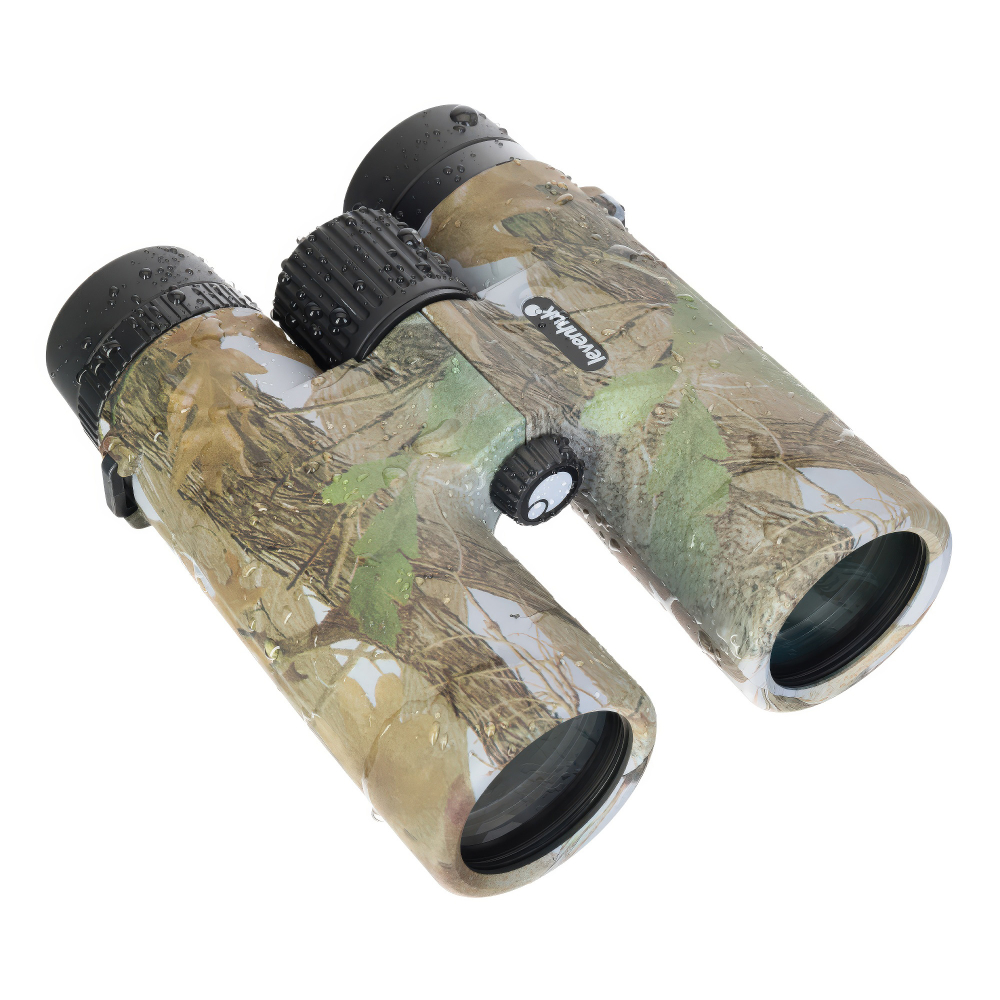 Бинокль Levenhuk Camo Grass 10x42 с сеткой - Прочный корпус с камуфляжным покрытием и полной защитой от воды и пыли