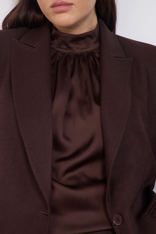 Жакет однобортный с отстрочкой, шоколад