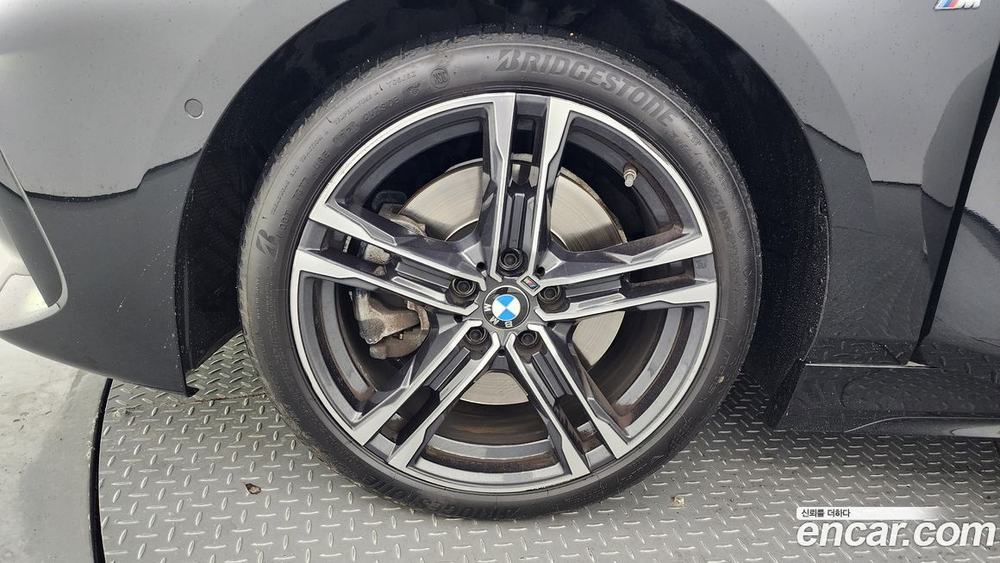 BMW 1 Series (F40) 120i M Sports (09.2021)
