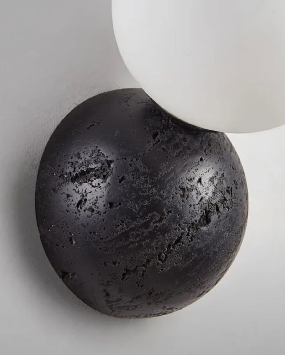 Бра из травертина