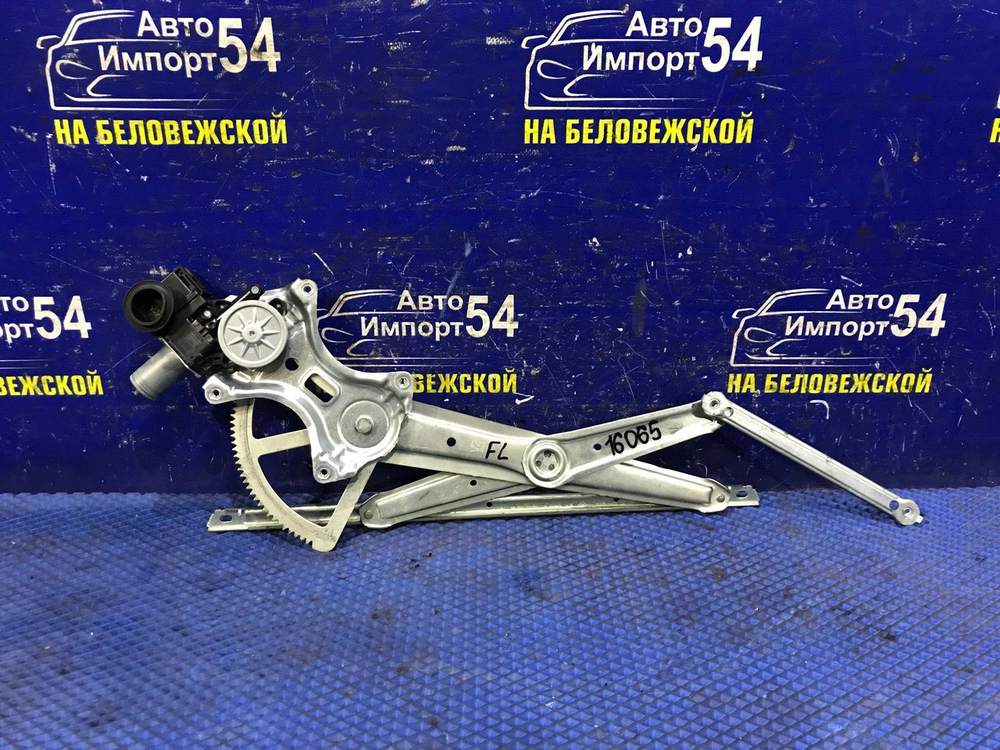 Стеклоподъемник передний левый TOYOTA VOXY 2014-2021