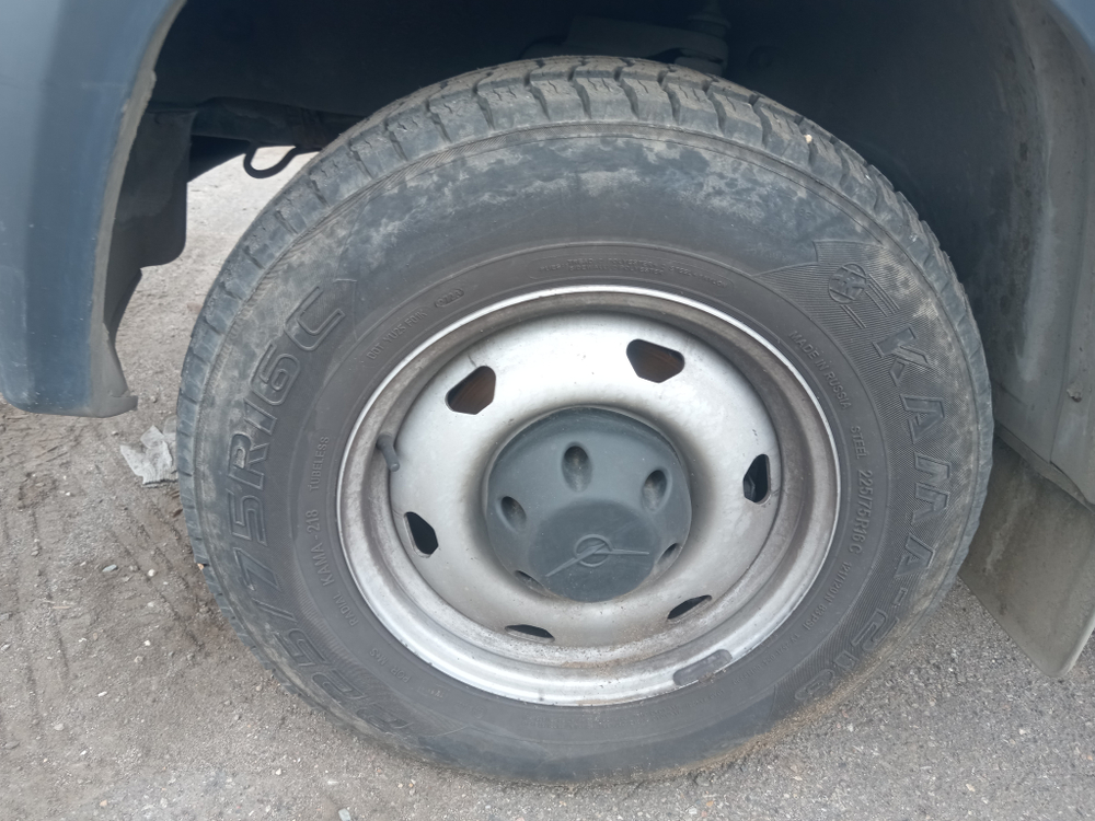 UAZ Profi 236022-04 (Изотермический, Бензин, 2,7 л, 150 л.с.)