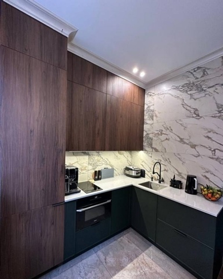 Кухня под потолок