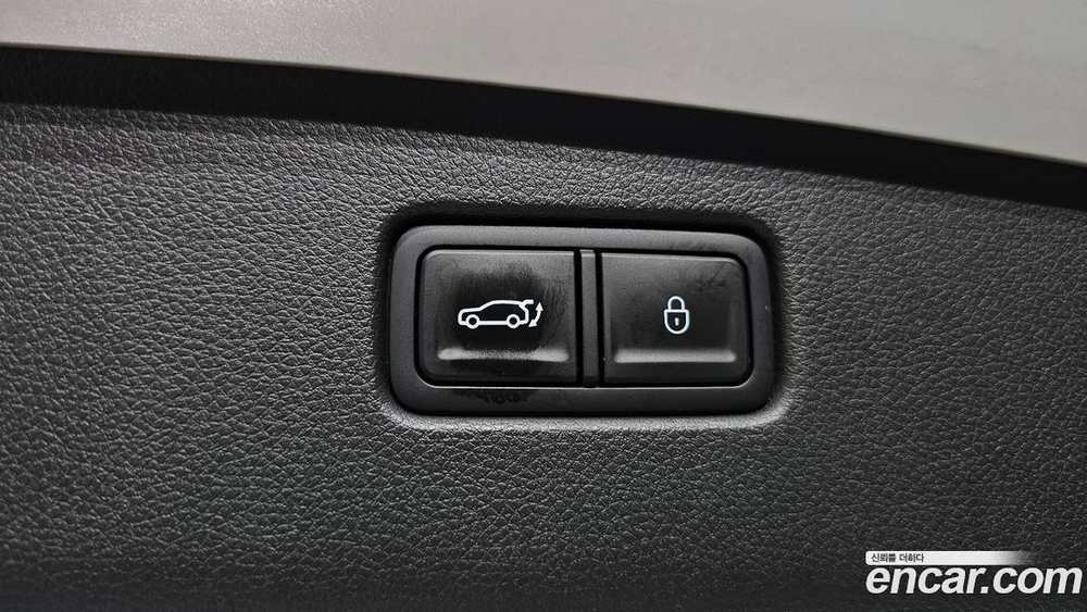 Genesis GV70 2.5T Бензин AWD (01.2022)