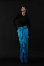 Платье макси драпированное из бифлекса и атласа