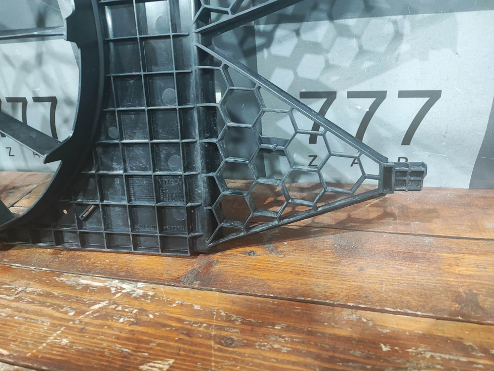 Диффузор вентилятора Volkswagen Polo 5 Б/У Оригинал 6RU121207B