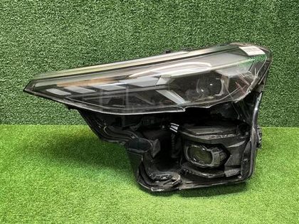 Битая Фара левая Audi Q6 (2022-н.в.) LED