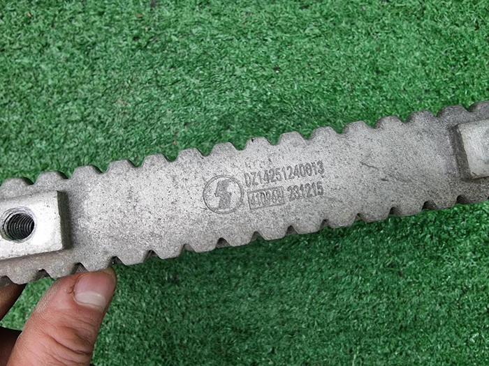 Подножка средняя Shacman X3000 (2022-н.в.)