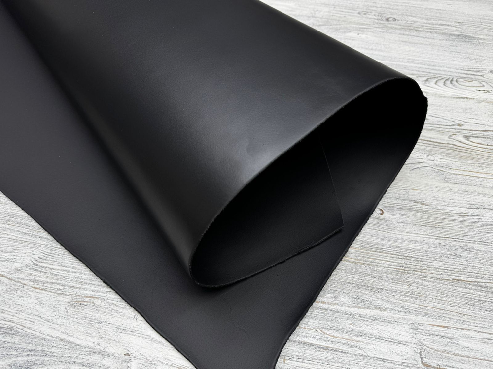 Ременная кожа Matt Nero (2,5+ мм), цв. Черный
