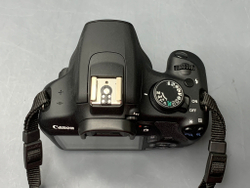 Canon 1200D kit 18-55mm 3.5-5.6 III 2200 кадров