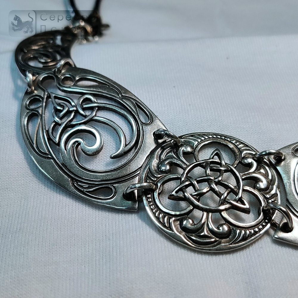 Гривна "Щит"