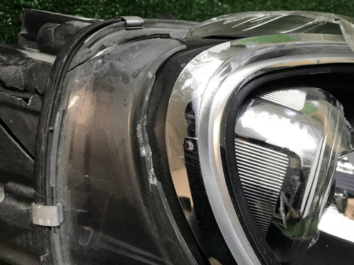 Битая Фара правая Mini Countryman F60 (16-20) LED