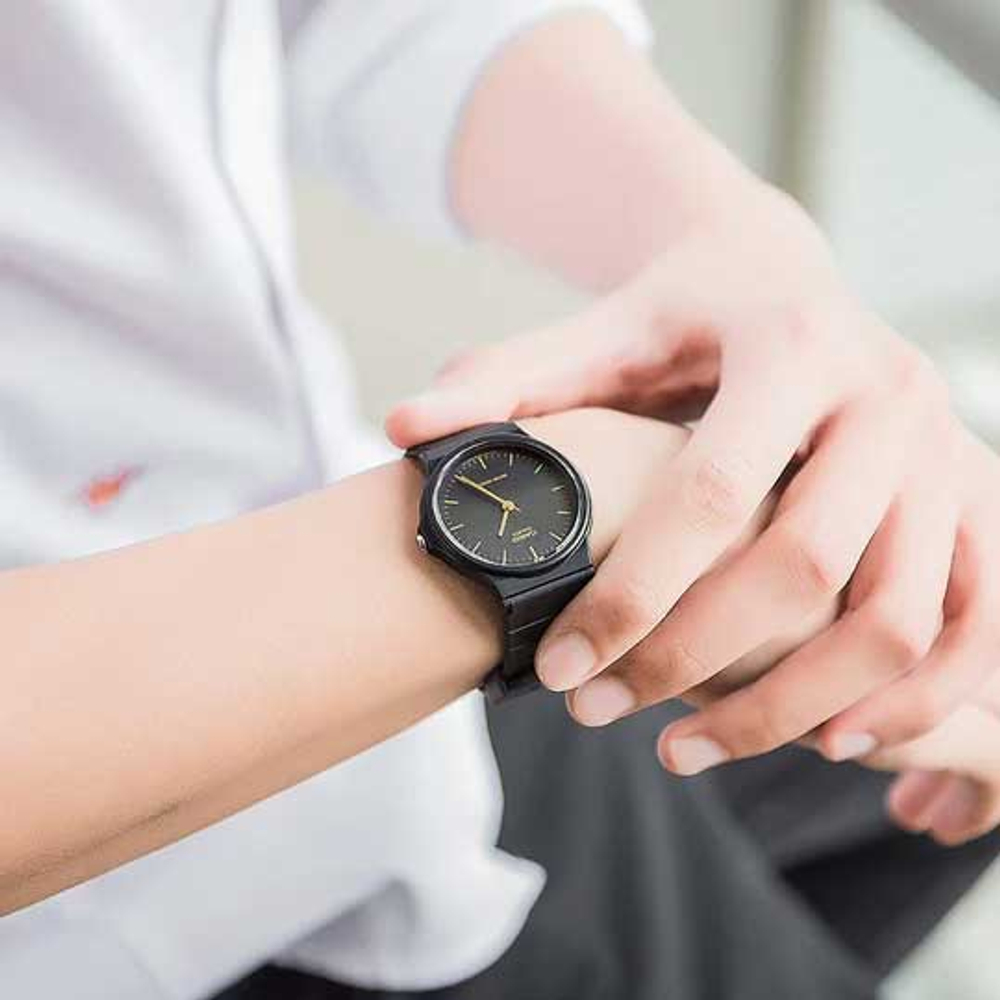 Наручные часы Casio Collection MQ-24-1E