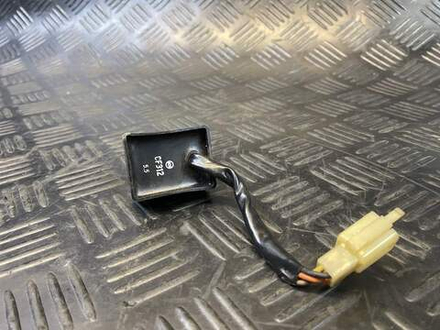 Реле топливного насоса Suzuki Intruder VS750 VR51A