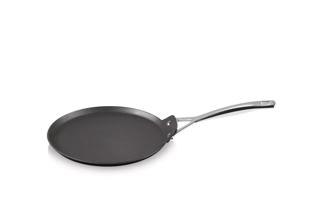 Le Creuset - Сковорода PRO 24см с антипригарным покрытием для блинов / артикул   51106240010002  / GTIN 630870272896