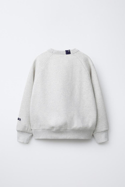 ZARA КОМПЛЕКТ ИЗ ТОЛСТОВКИ И БРЮК-ДЖОГГЕРОВ С ВЫШИВКОЙ, СЕРЫЙ МЕЛАНЖ