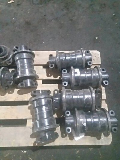 Каток опорный New Holland E165LC,E175B, E195EL, E200SR, E215