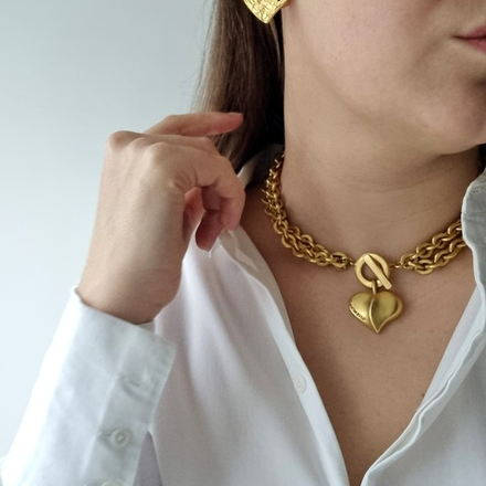 Колье Givenchy с сердцем