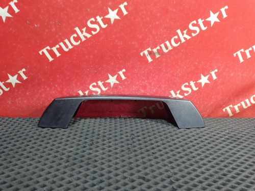 Накладка ручки капота 2018г