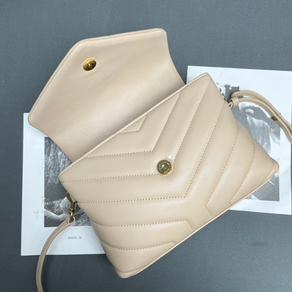 Saint Laurent Loulou 20 cm