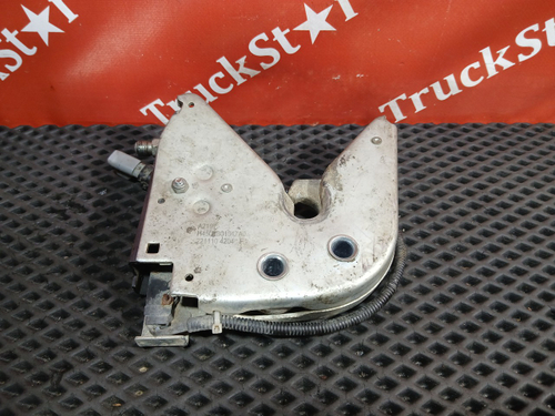 Замок кабины левый 2023г.