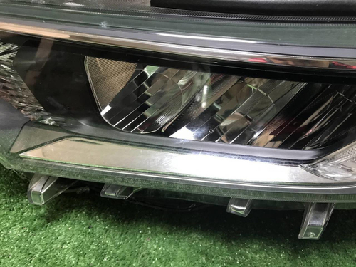 Фара левая Toyota RAV4 5 XA50 (2018-н.в.) LED