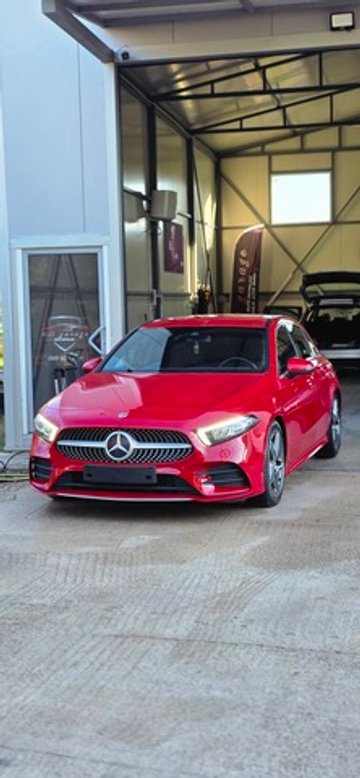 MERCEDES BENZ A220 AMG LINE