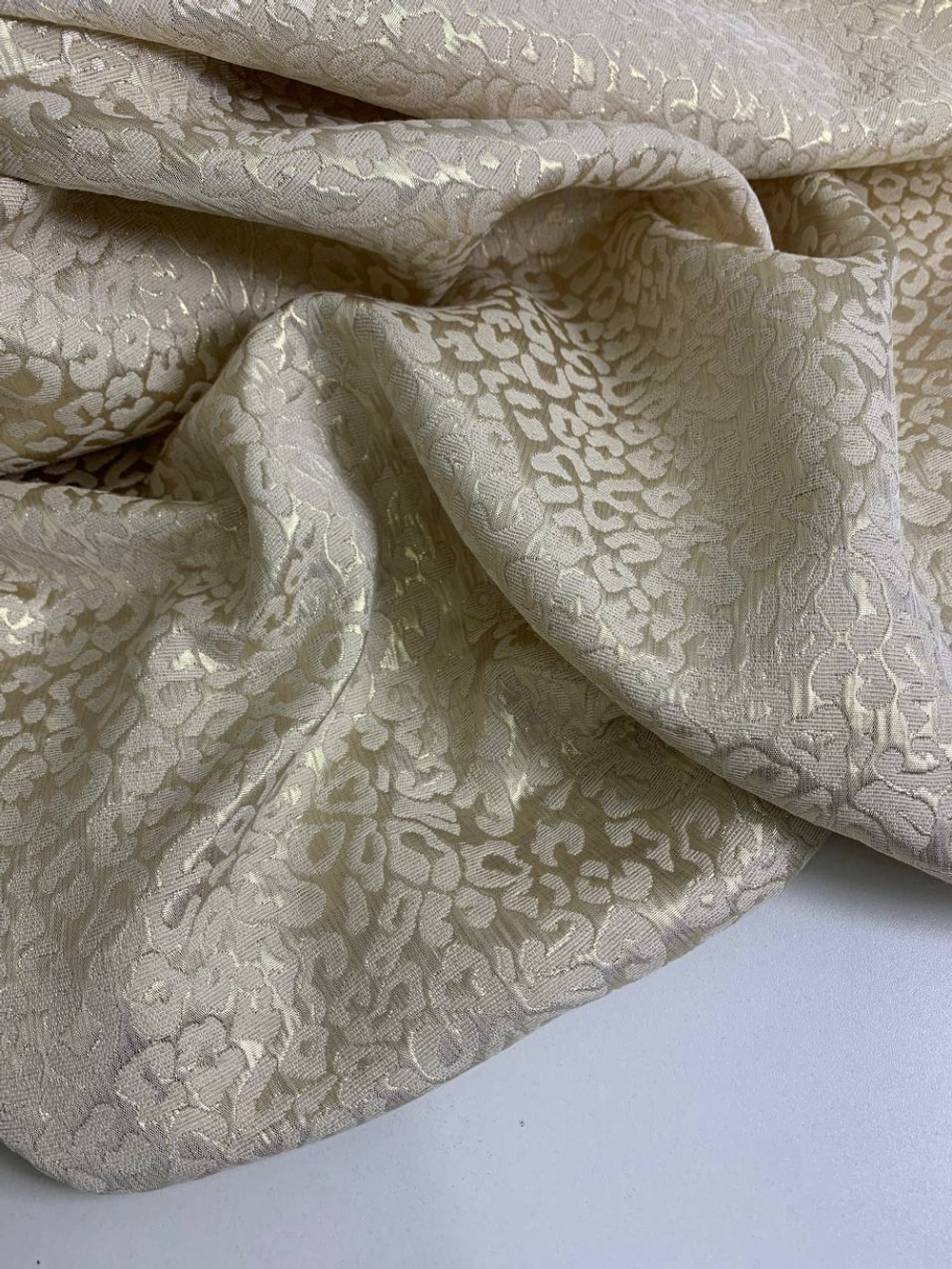 Костюмная жаккард, крем люрекс золото FC#104
