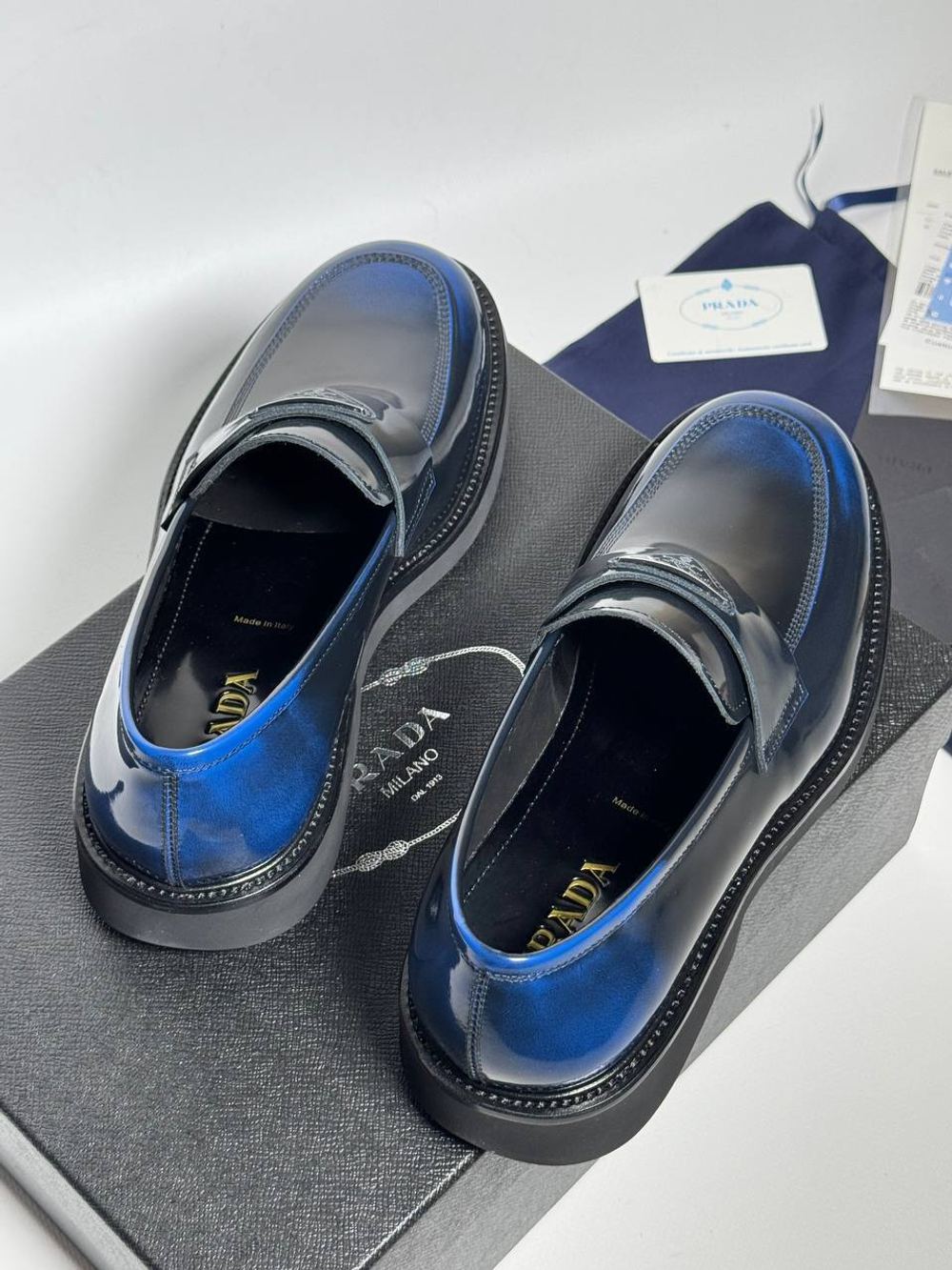 Лоферы Prada