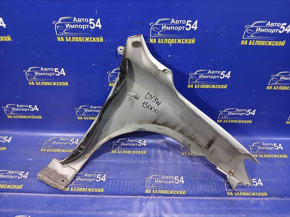 Крыло переднее левое MAZDA DEMIO 2002-2005