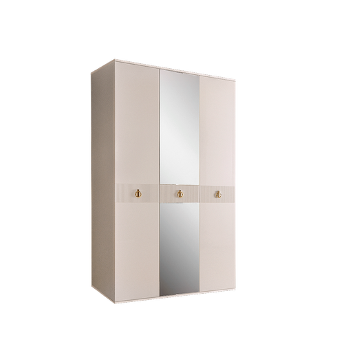 Шкаф 3-х дверный с зеркалом