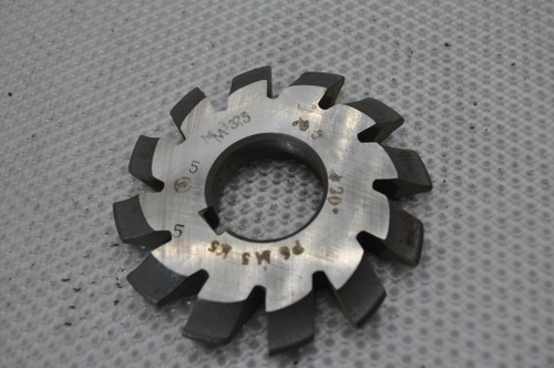 Фреза модульная М3,5 №5 (Р6М5К5) z=12