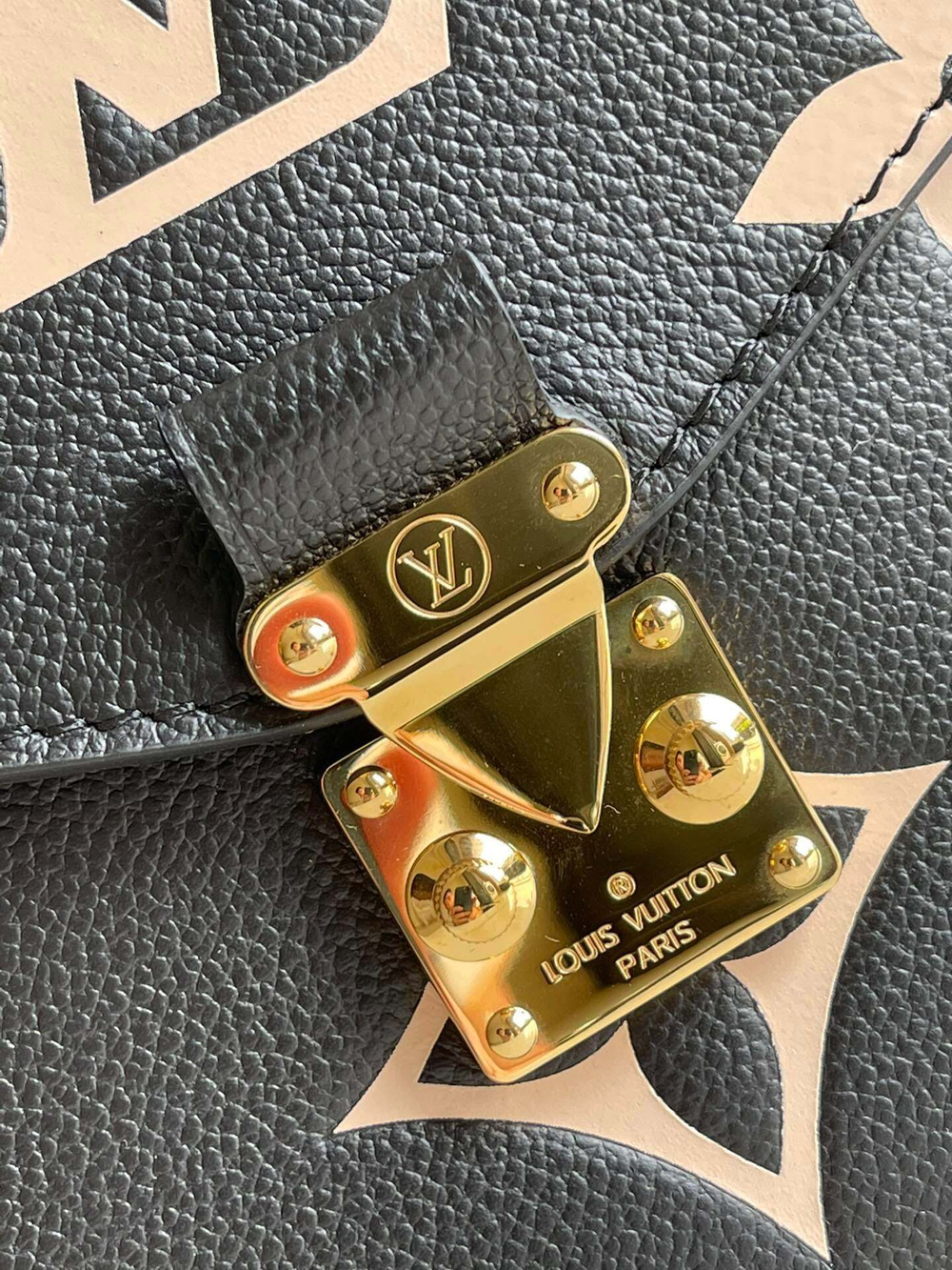 Louis Vuitton Metis