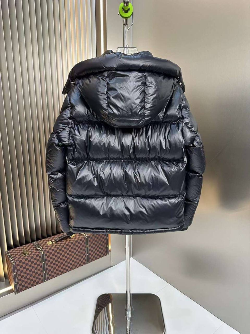 Пуховик Moncler